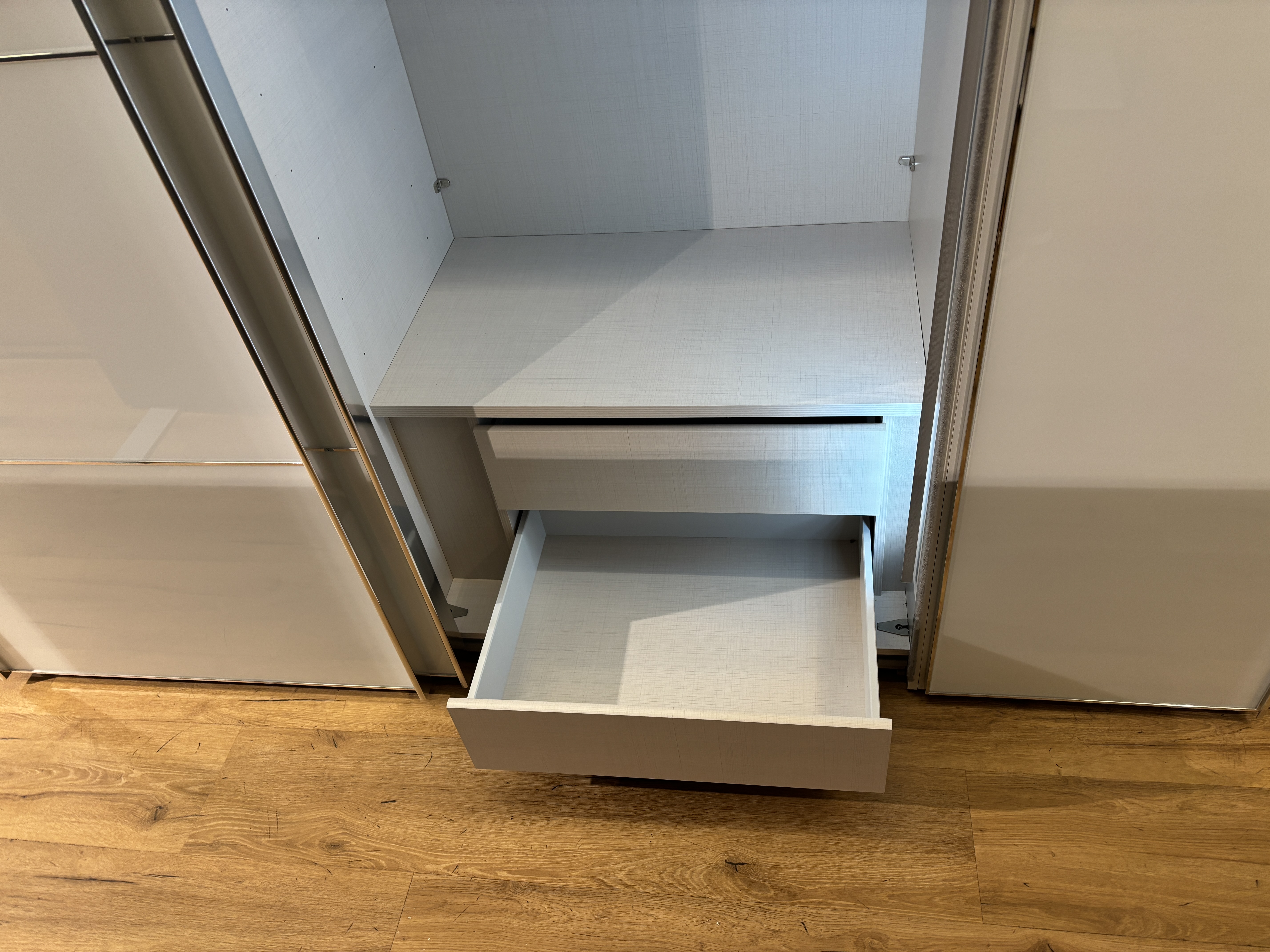 Eckschrankkombination, ca. 442x251cm - ARMADIO