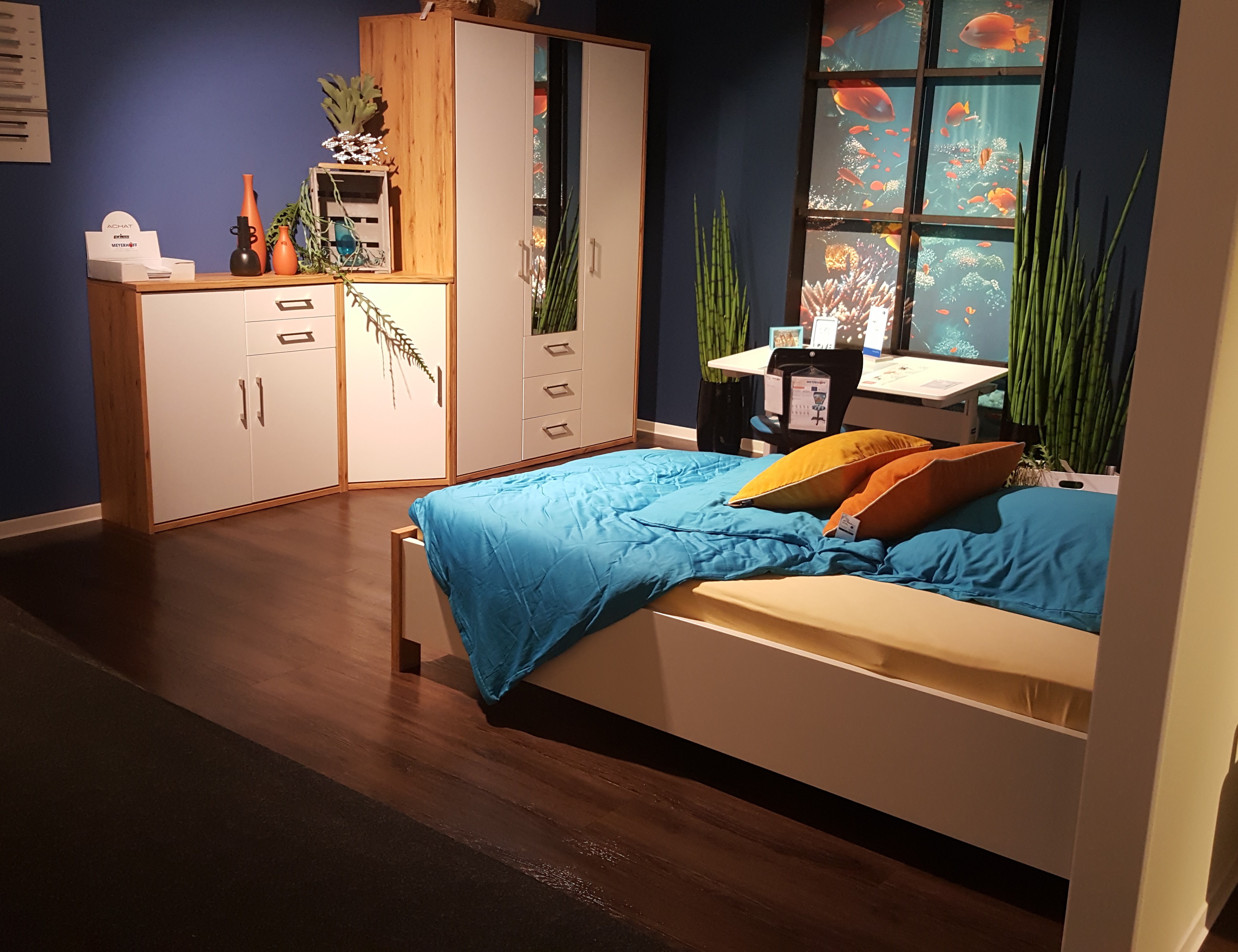 Jugendzimmer, Ast-Kernbuche Nachbildung - Mykon 694