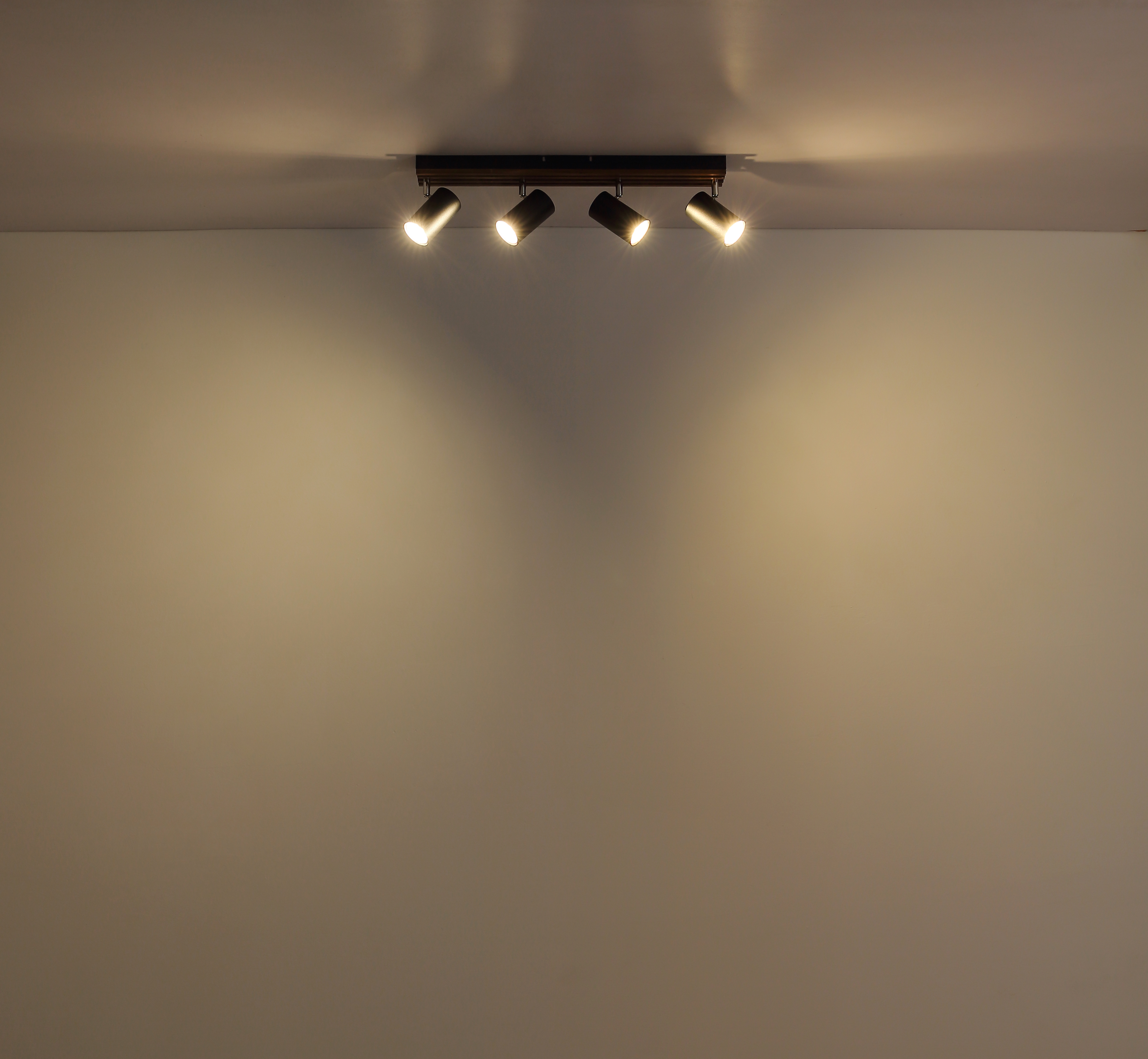 Strahler KAYDEN - Metall schwarz matt, 4x GU10