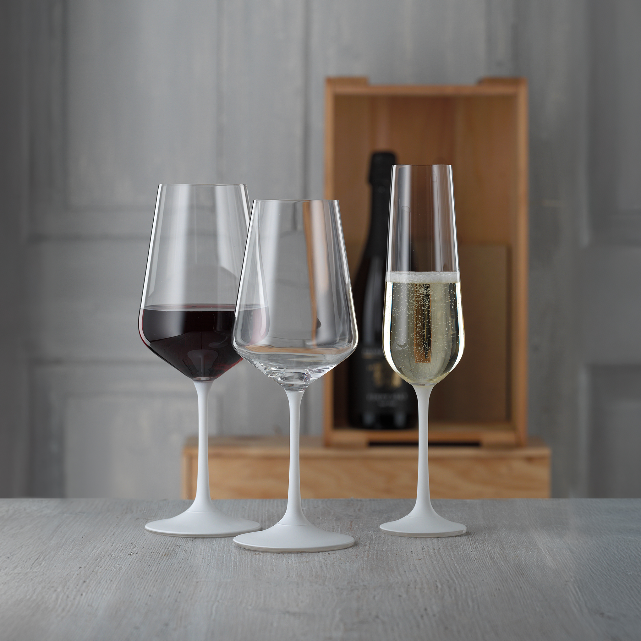 Weinkelch Sandra Bianco - kristallglas/weiß matt, 450ml