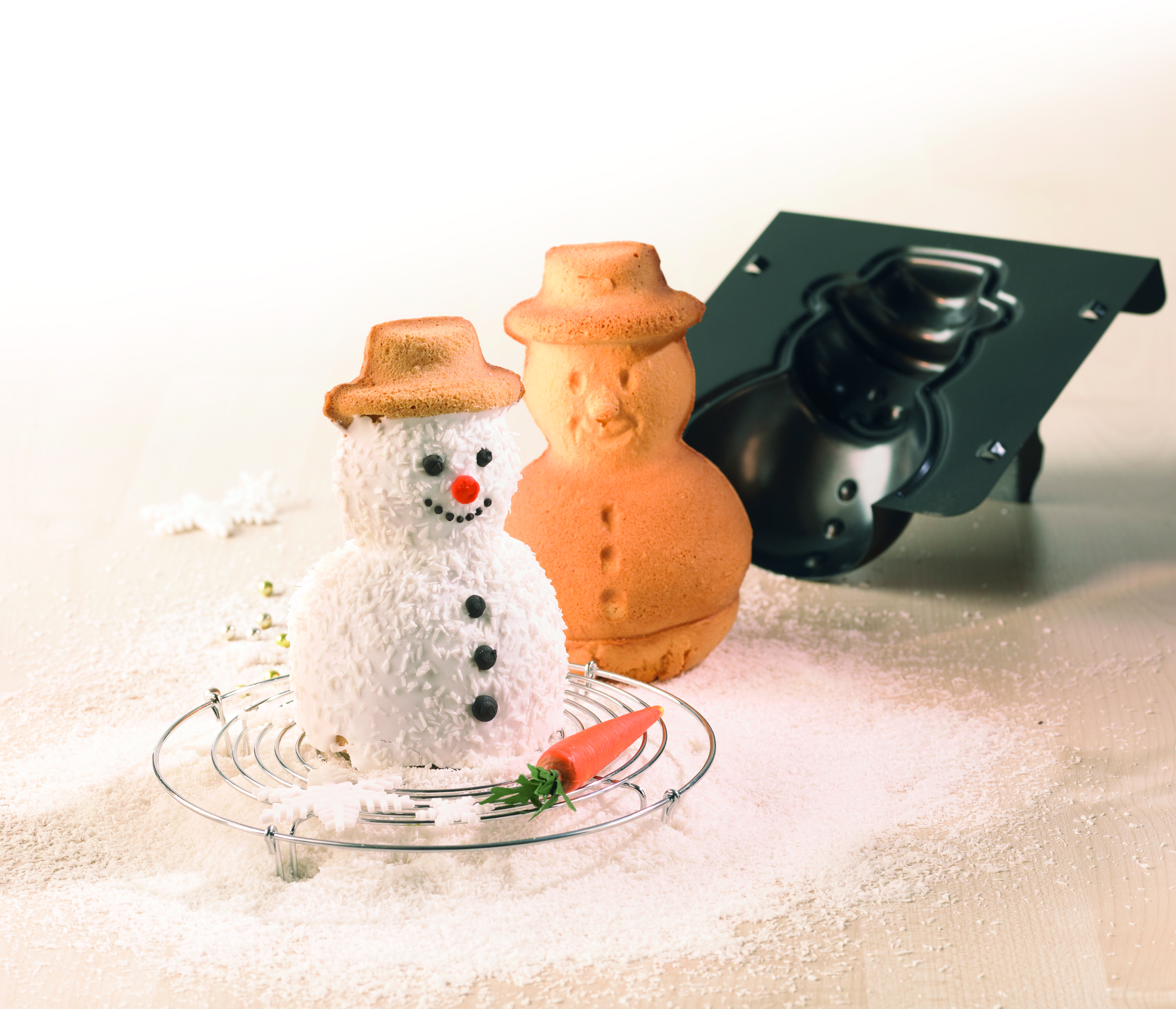 3D Backform Emil, der Schneemann - Ø 9x17,5cm, Antihaftbeschichtung, mit Rezept