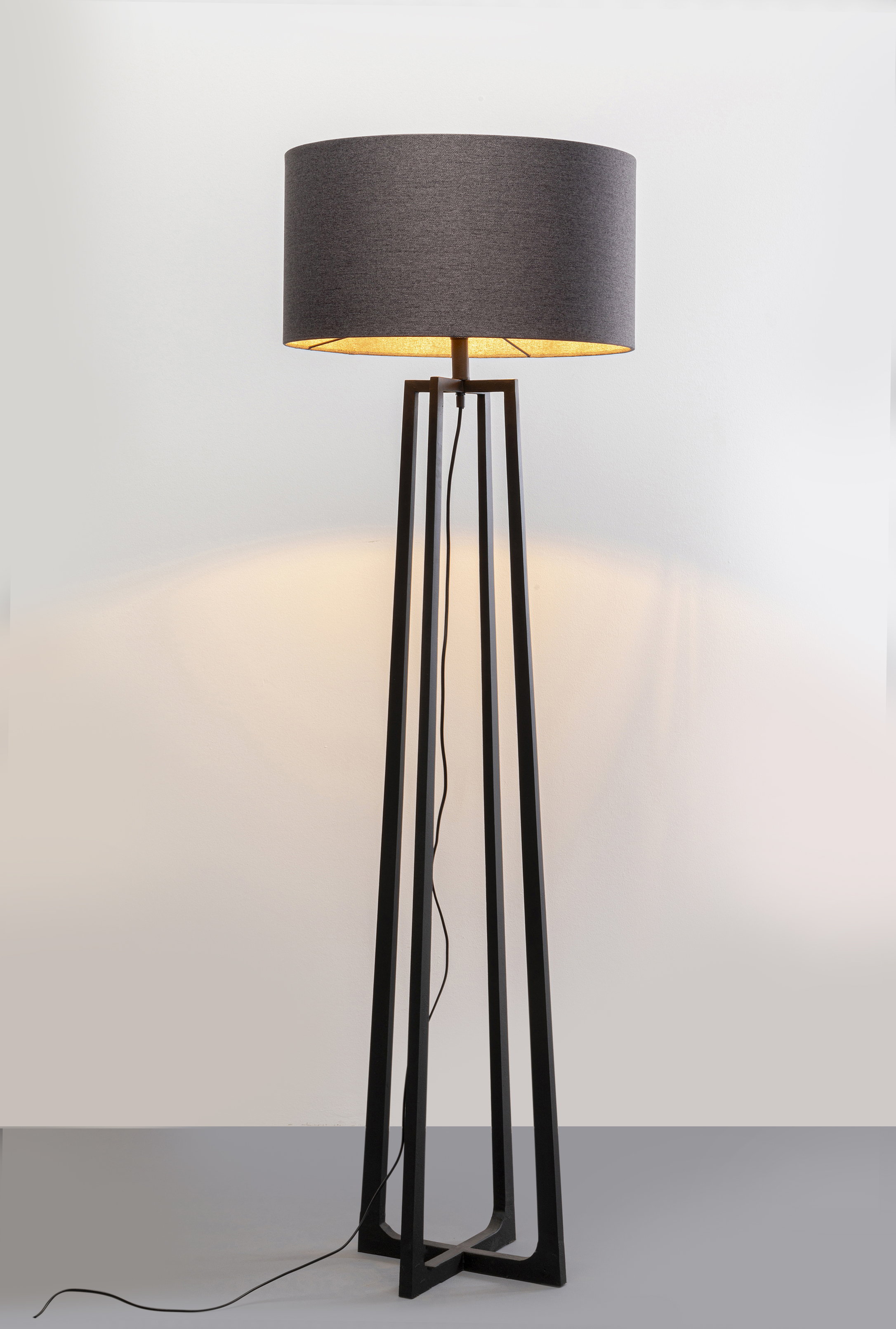 Stehleuchte Timon, schwarz - Leuchten