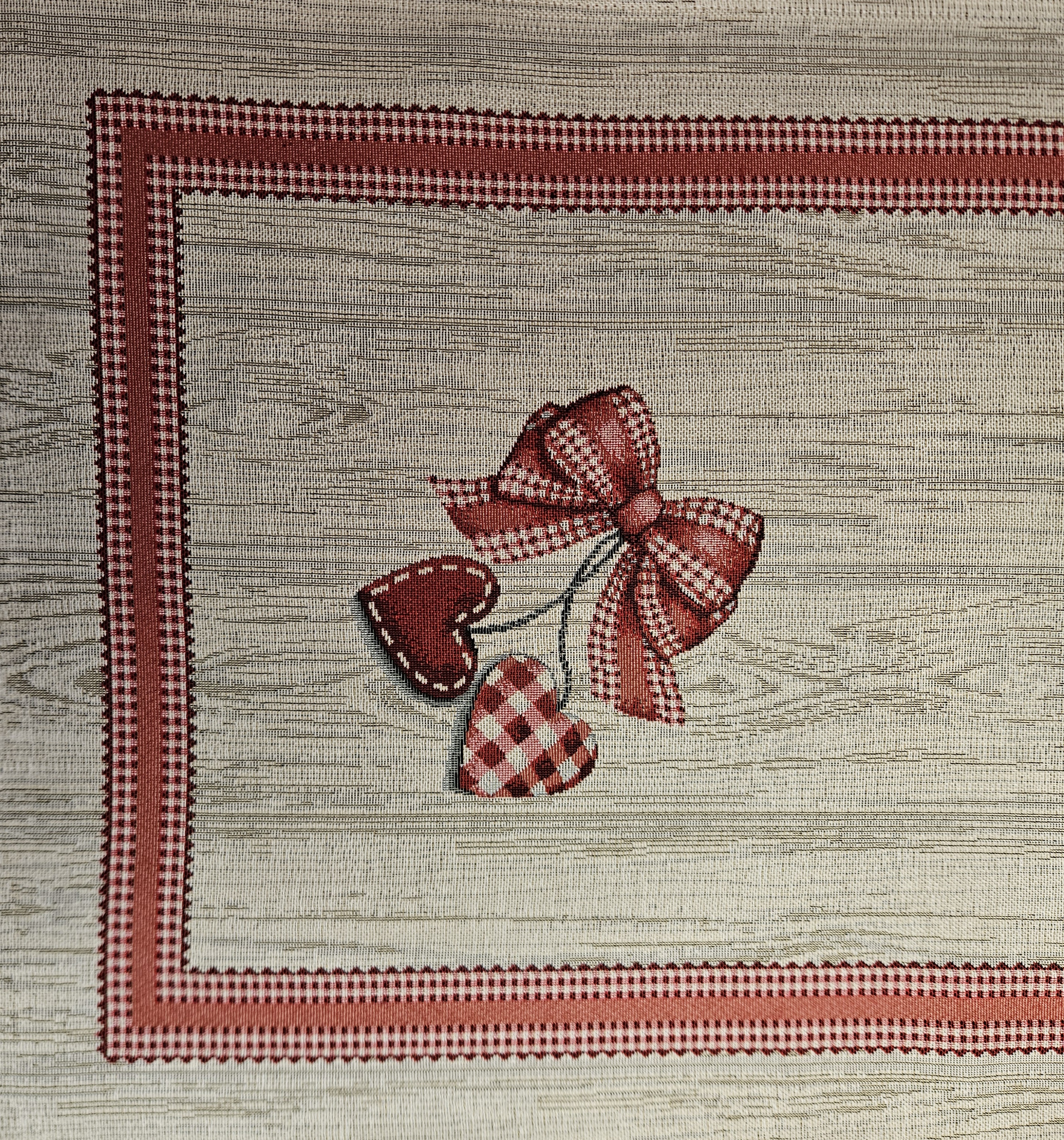 Deckchen Weihnachtsgobelin - 45x45cm, Schleife rot