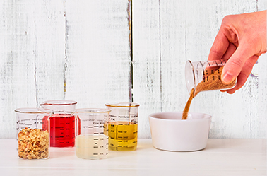 Messbecher Glas - mit Skalierung für Mililiter, Teelöffel