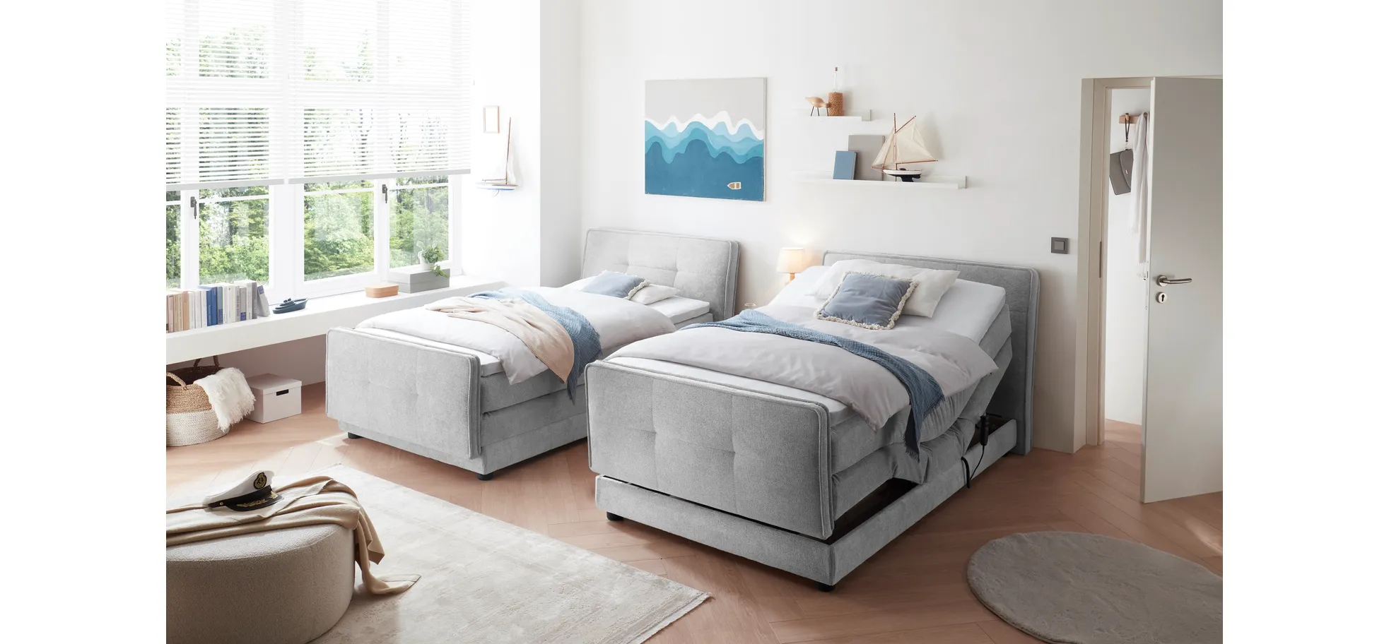 Boxspringbett- Liegefläche ca. 120x200 cm, Stoff, Hellgrau