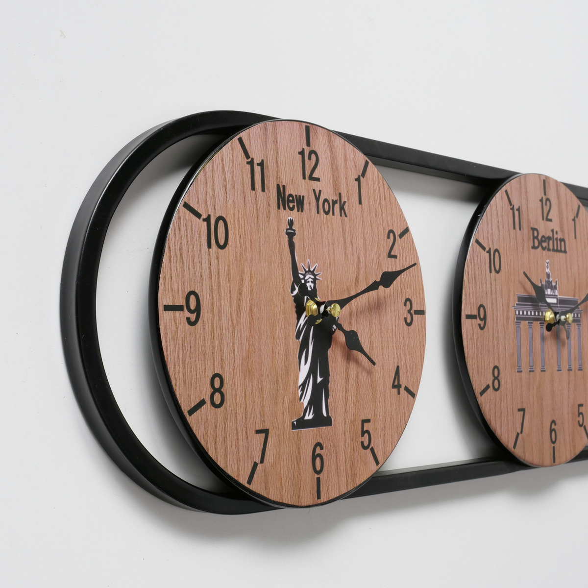 Wanduhr Tempus - ca. 75 cm lang, analog, schwarz