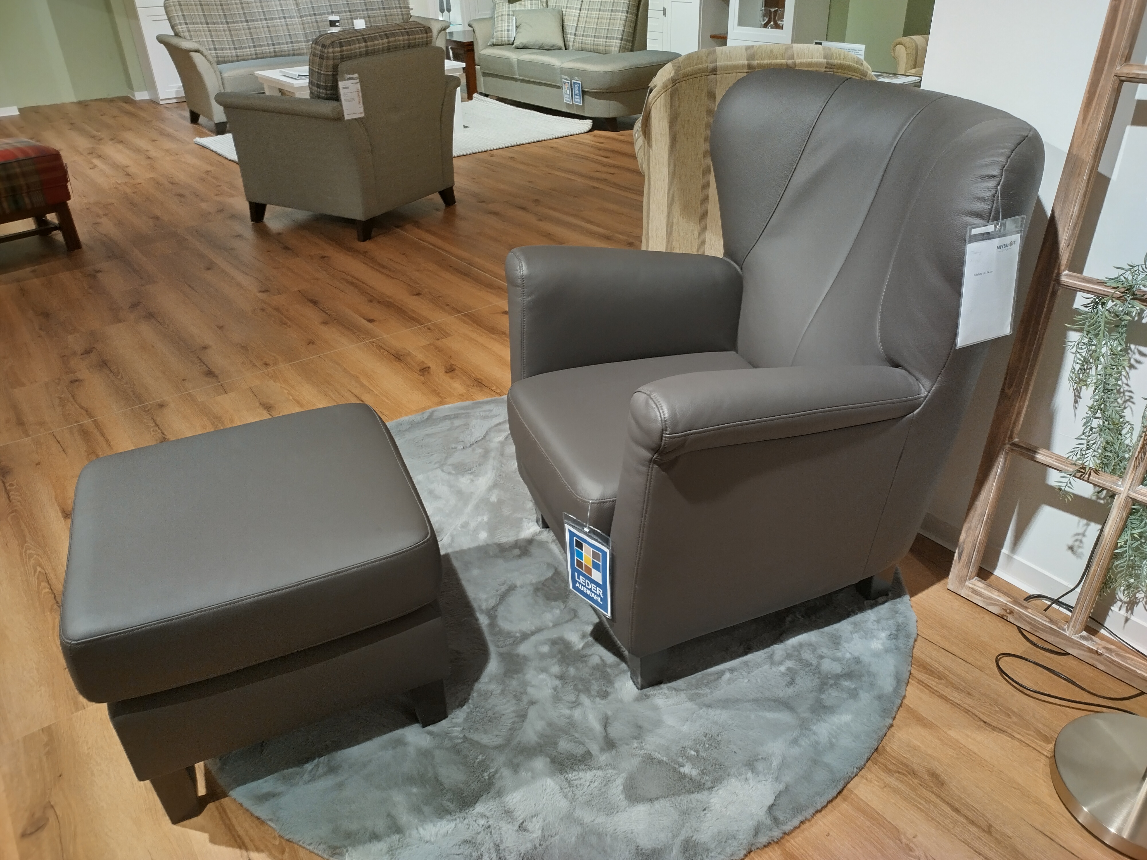 Sessel mit Hocker, cafe - Mykon 898