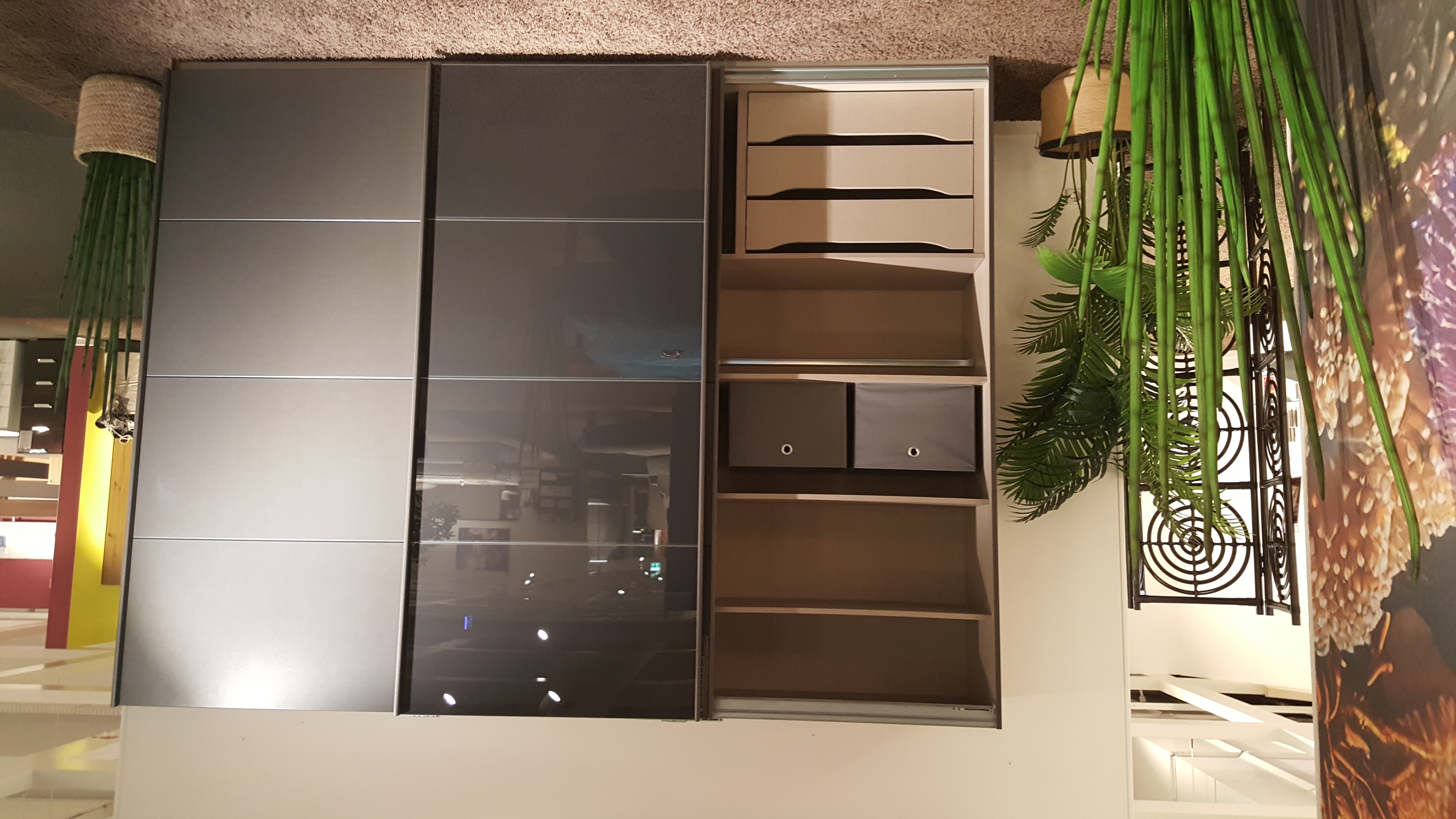 Schwebetürenschrank, Korpus, grau - Rivasa/Raila