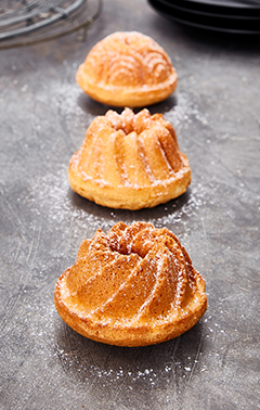 Gugelhupfform Violet - 39,5 x 28,5 cm, Höhe 4,2 cm