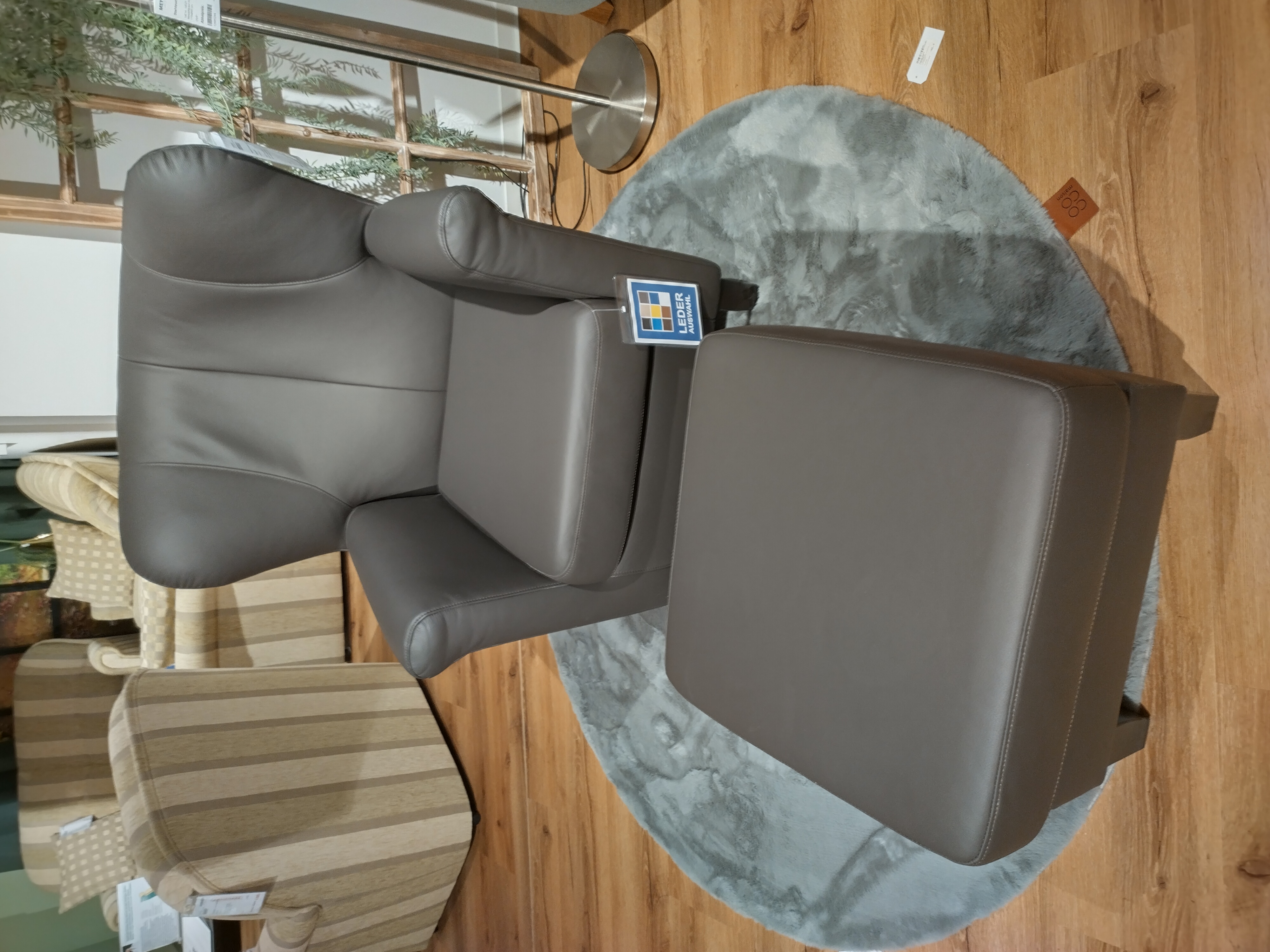 Sessel mit Hocker, cafe - Mykon 898