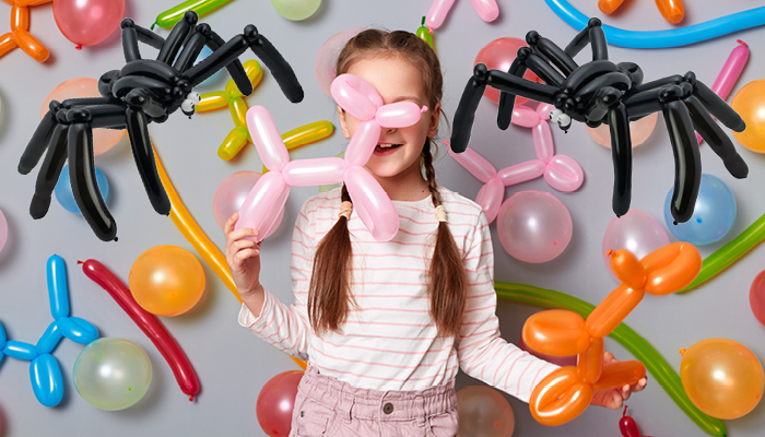 Halloweenevent • Kind mit Luftballontieren