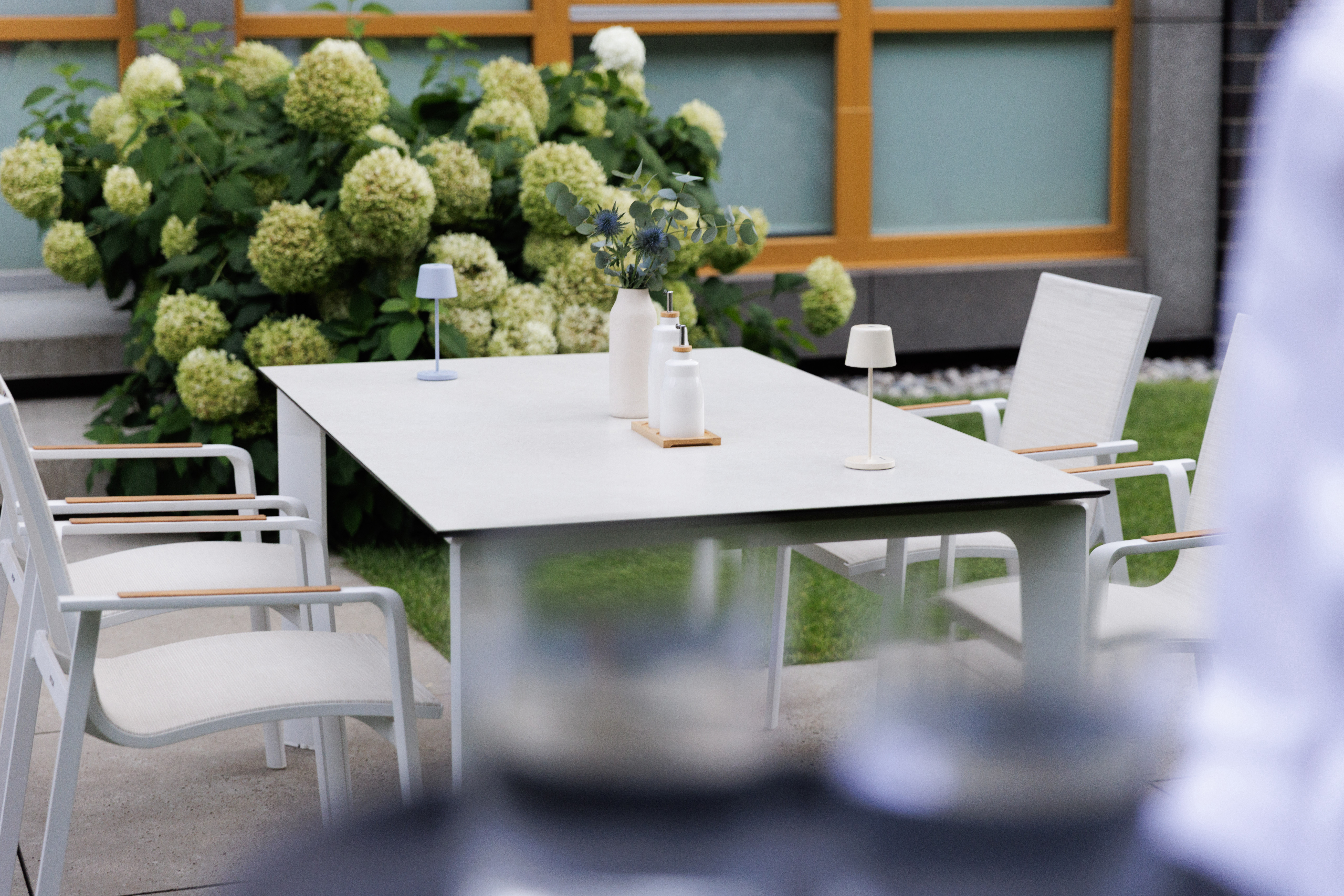 Tisch, Outdoor, weiß matt, Stein hellgrau - Diamond