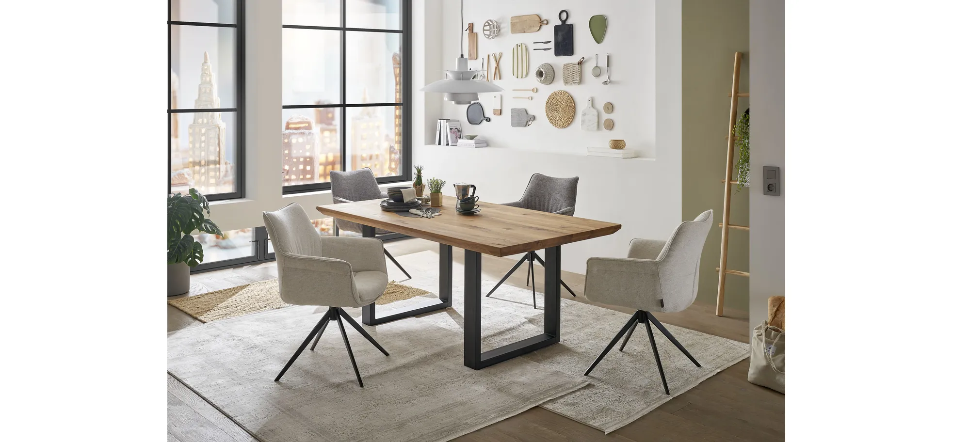 Armlehnstuhl, Bezug weiß, 360° drehbar - Maike