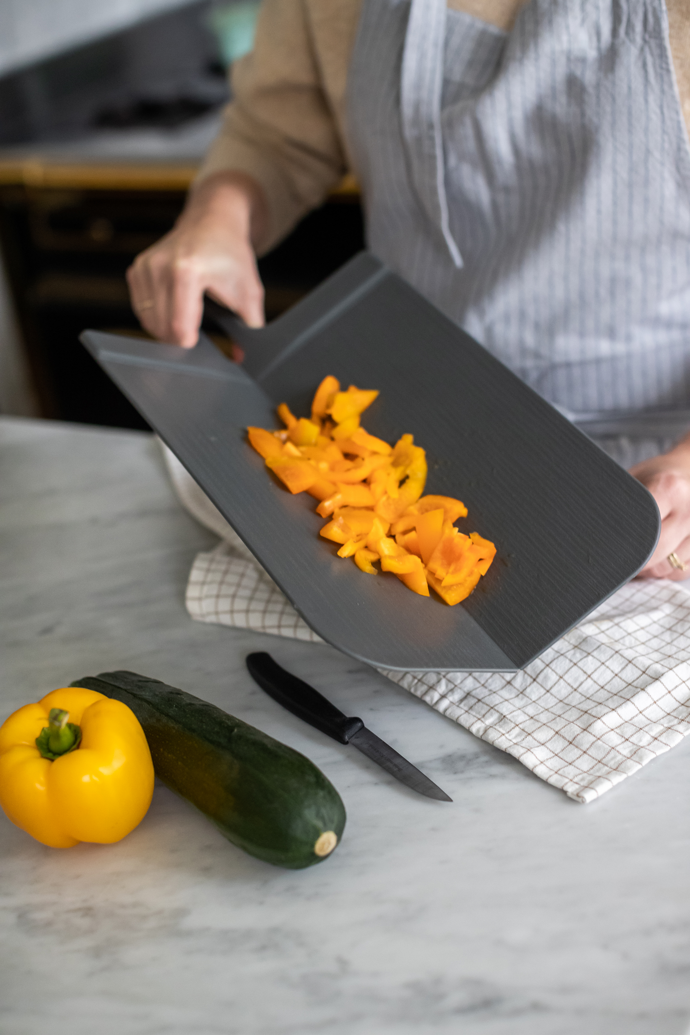 Schneidebrett, nature ash grey - SNAP L, Klappfunktion, 100% CO2-neutral