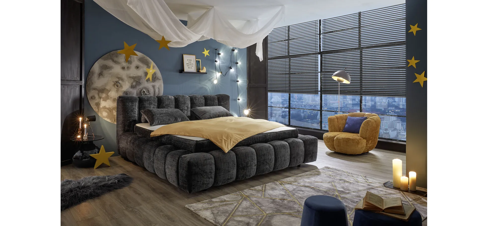 Drehsessel, goldfarben - Editha