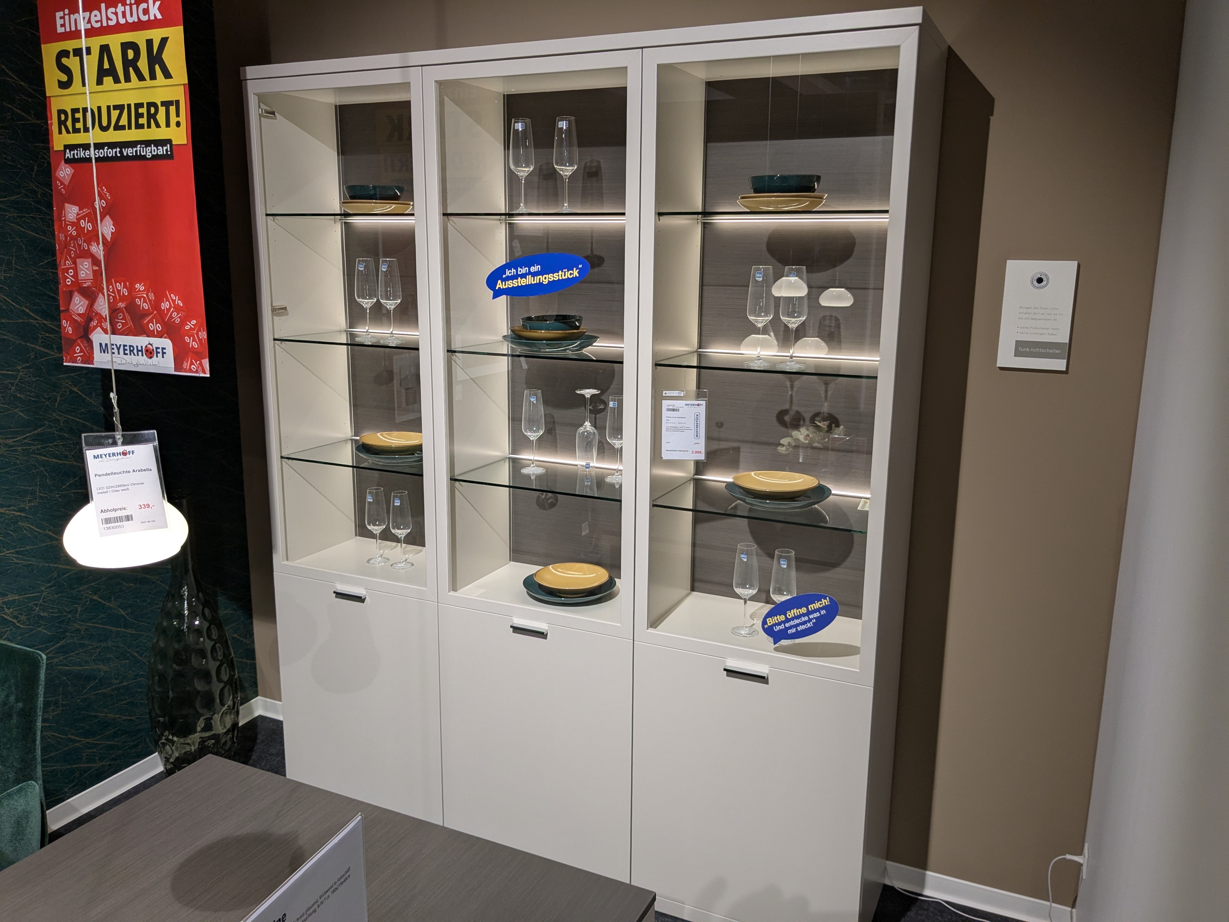 Vitrine, Lack seidengrau - Flair