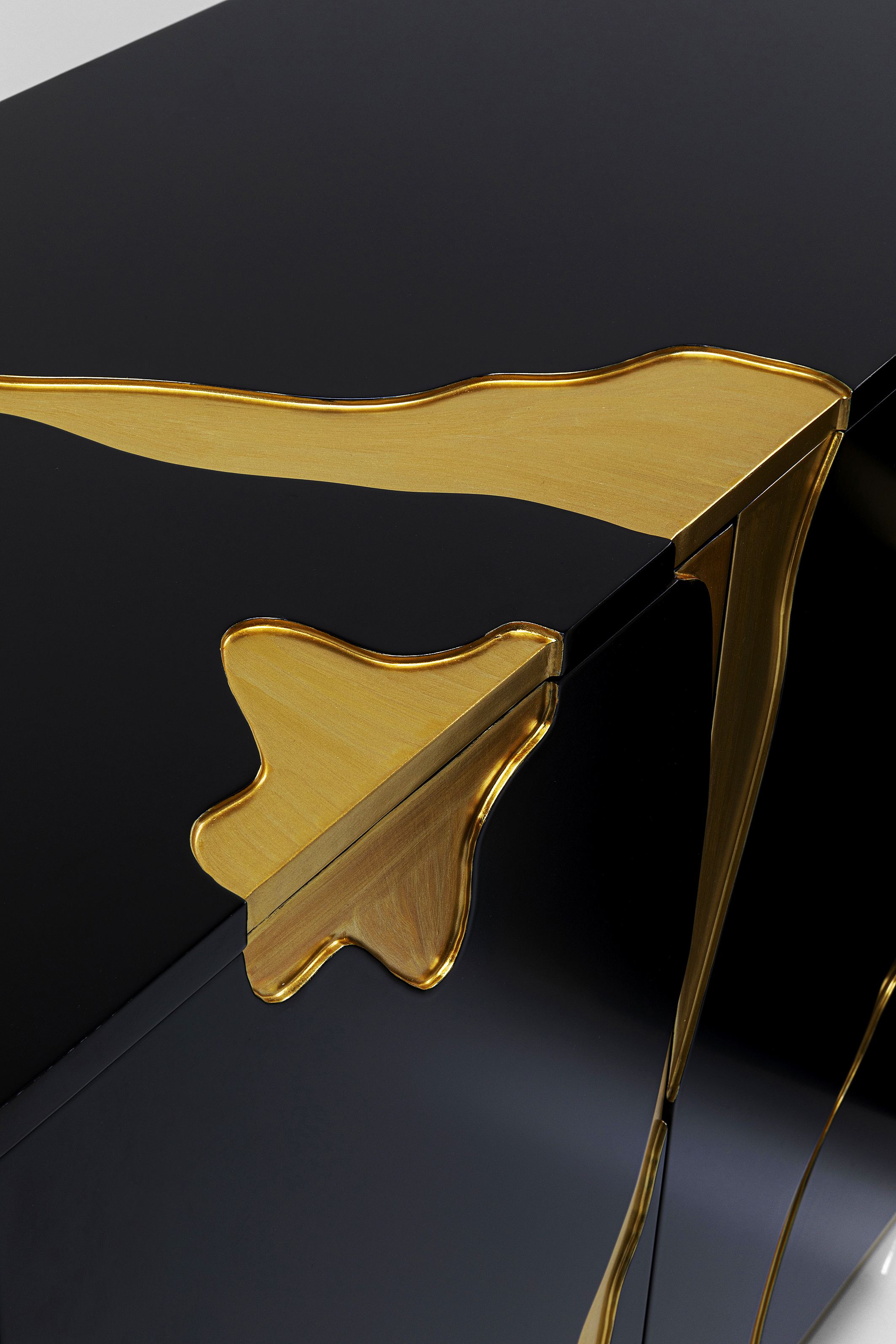 Sideboard, schwarz/gold, 4 Türen - Cracked