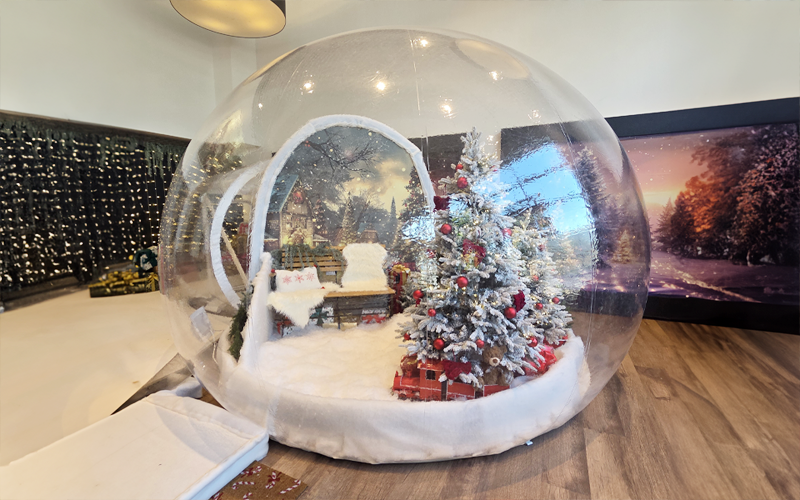 Meyerhoff Weihnachtsmarkt • Begehbare Schneekugel