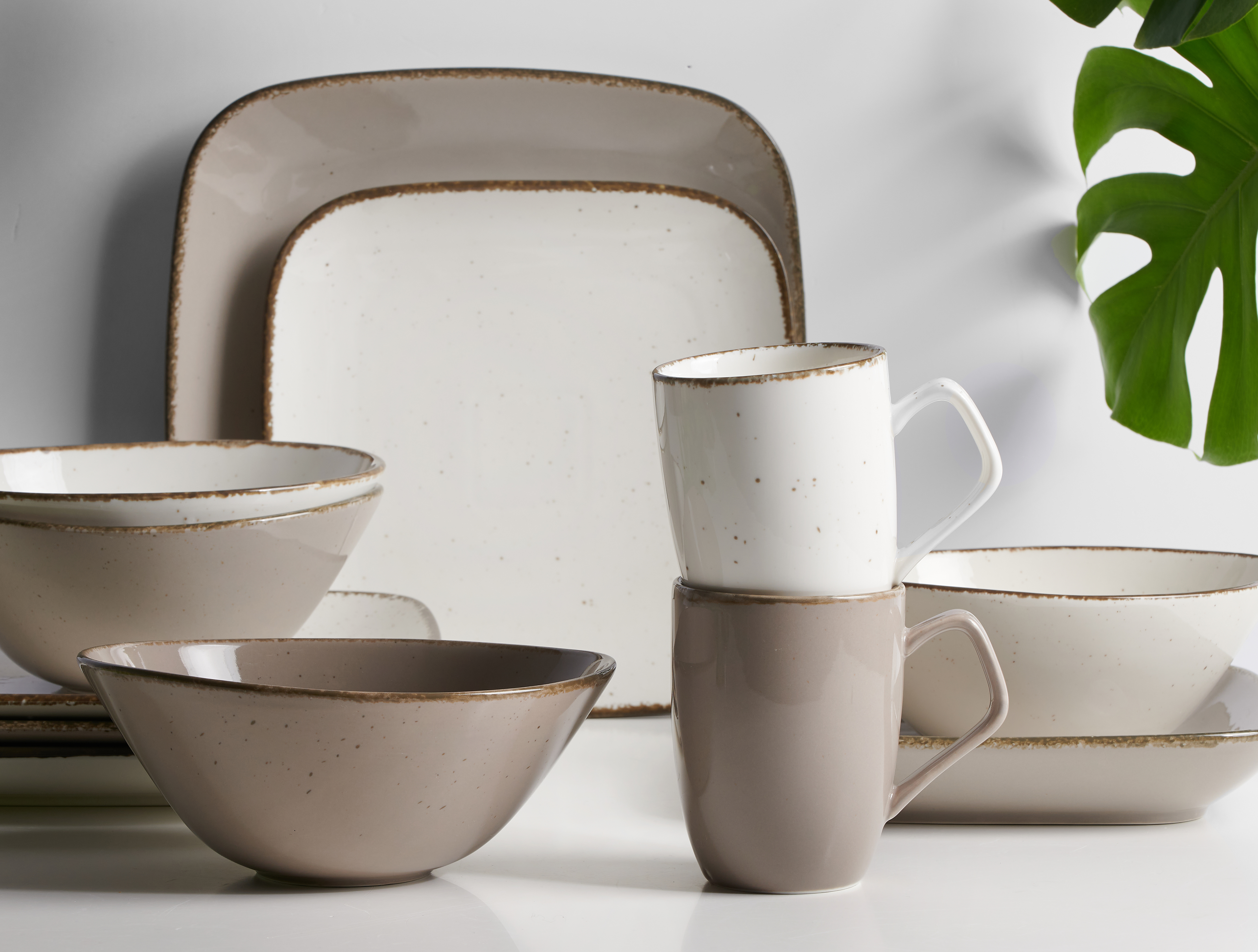 Henkelbecher Casa Grau 380 ml - Porzellan, spülmaschinenfest, rund, grau