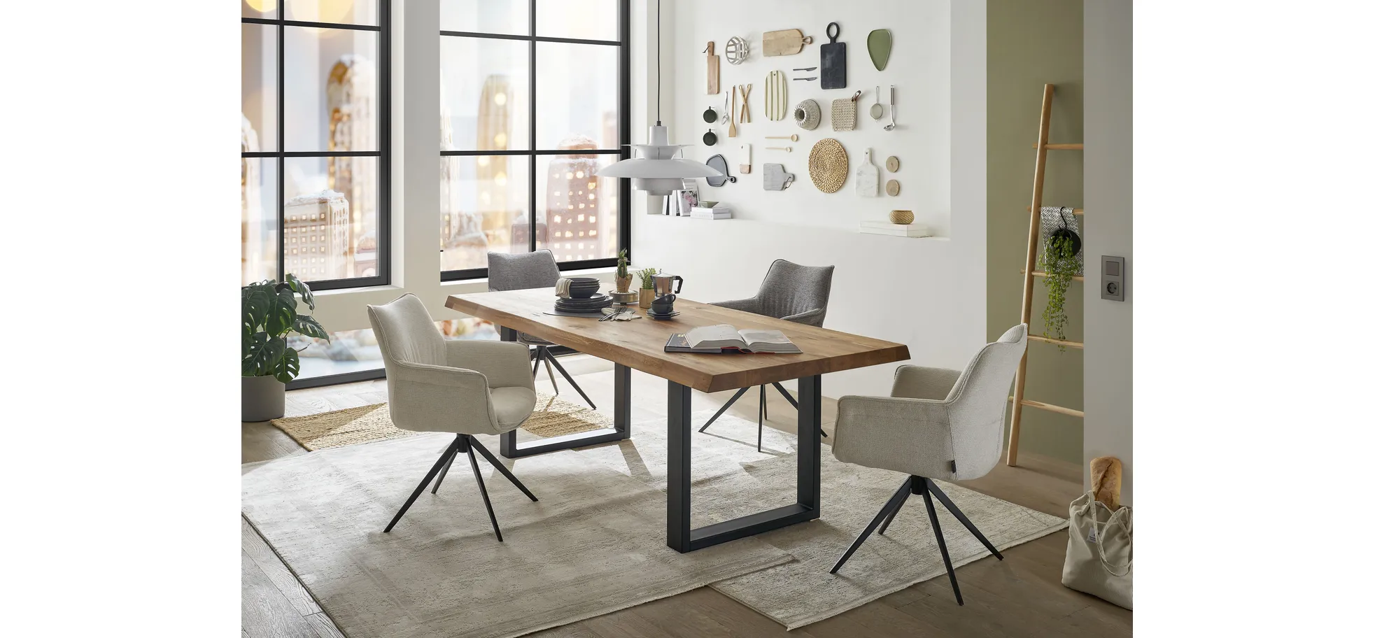 Armlehnstuhl, Bezug weiß, 360° drehbar - Maike